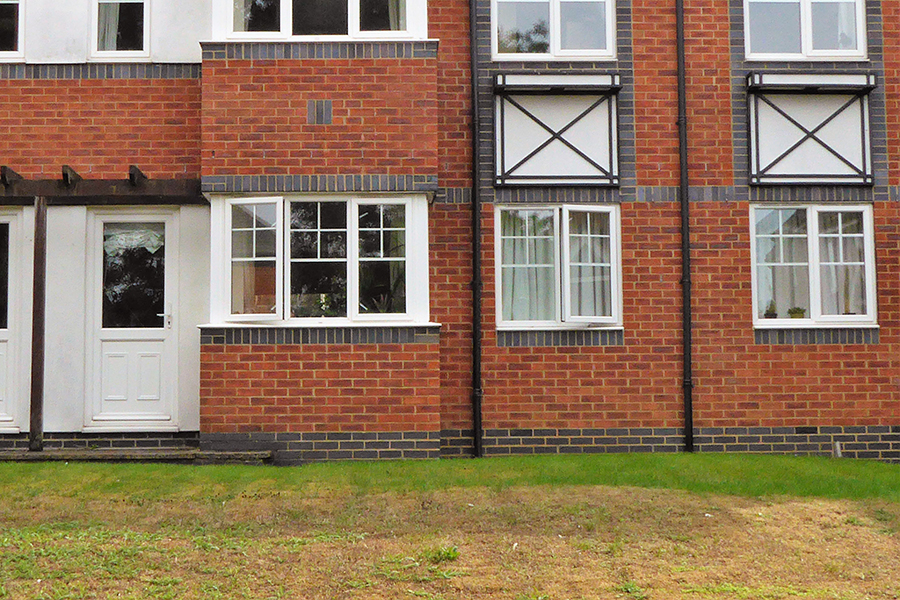WB Lettings 12 Ramsbury Drive Hungerford Ground floor flat 2 bed 1 bath 1 2 parking (2)