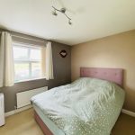 WB Lettings 39 Harrington Newbury 3 bed 1 bath 2 parking end of terrace (28)