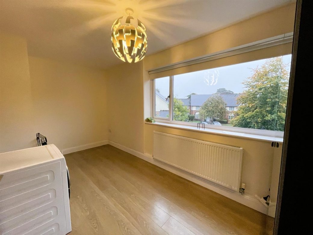 WB Lettings Ltd 21A Old Newtown Road Newbury Flat 2 bed 1 bath (11)