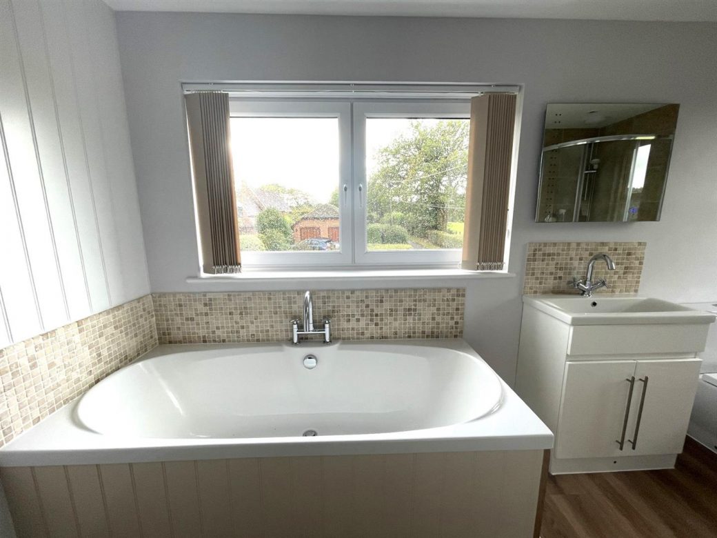 WB Lettings Ltd Bunkum Cottage Westridge RG20 3 bed 1 bath house (11)