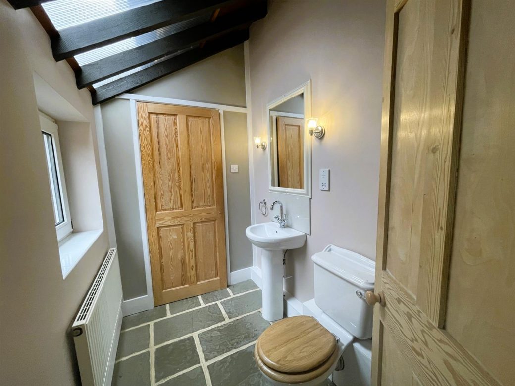 WB Lettings Ltd Bunkum Cottage Westridge RG20 3 bed 1 bath house (8)